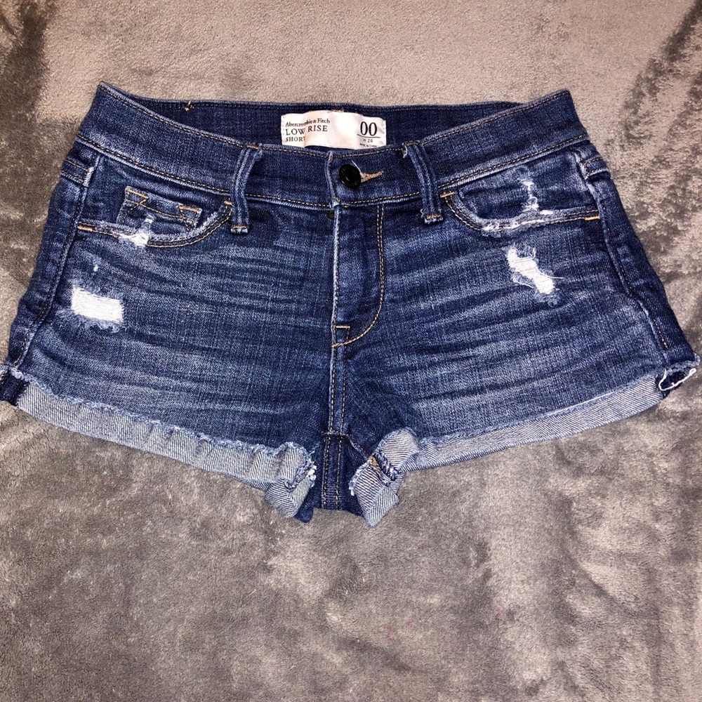Abercrombie and Fitch shorts size 00